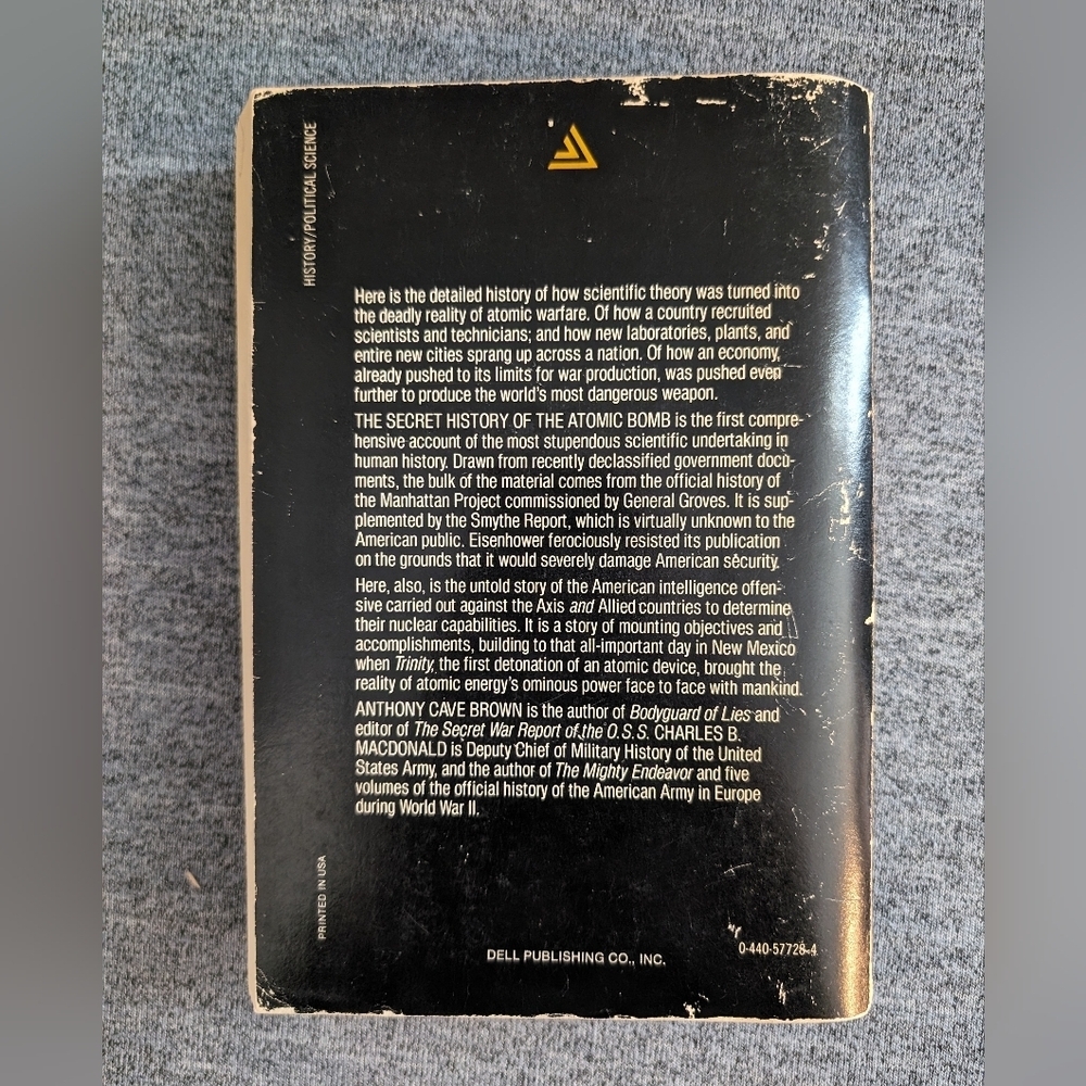 Brown & MacDonald, "The Secret History of the Atomic Bomb," 1977, 1st Ed… - Picture 2 of 5